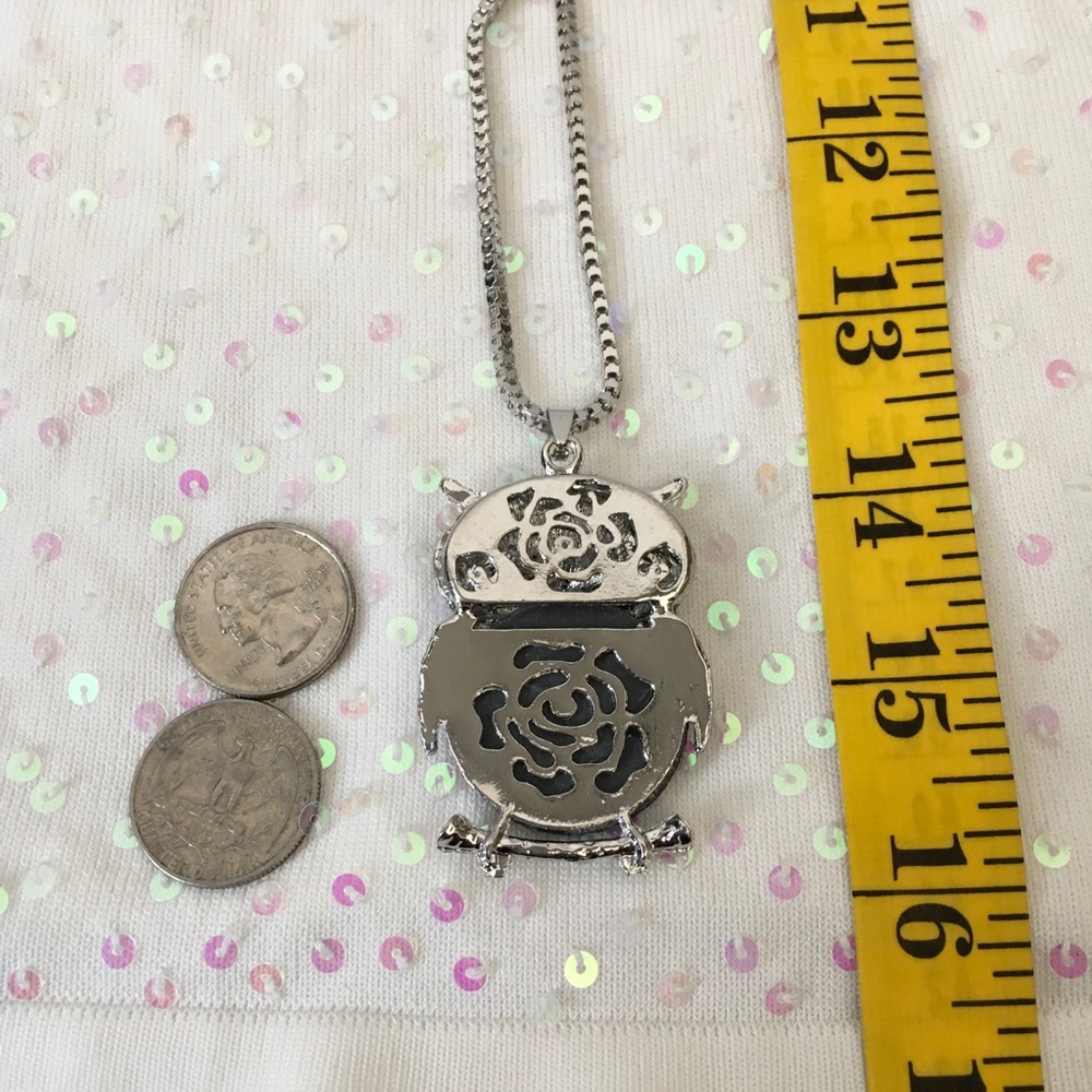 Owl Crystal Rhinestone Necklace Blue Grey - Picture 5 of 5